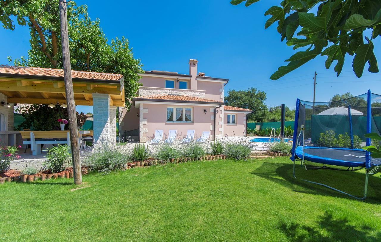 Villa Contessa Porec Exterior photo